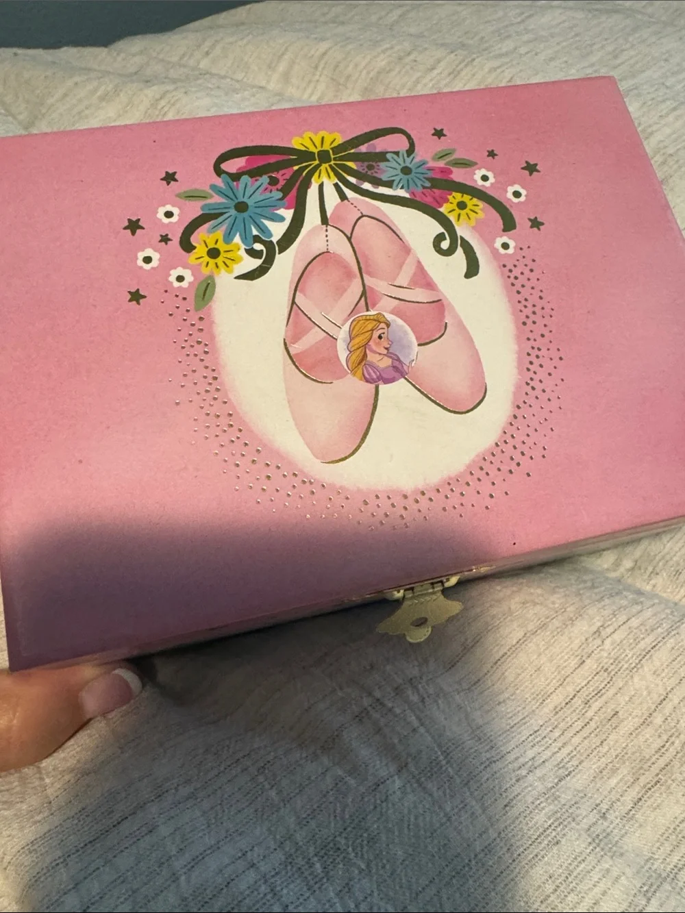 Girls' Pink Swan Music Jewelry Box with Gold Accents